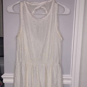 Francesca’s white dress